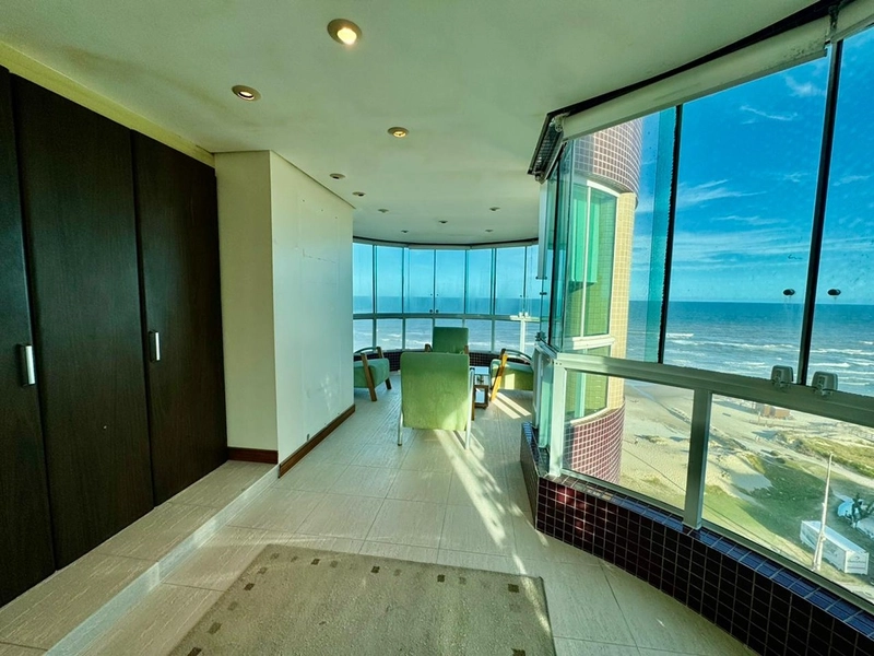 Apartamento com 4 dormitórios na beira mar em Capão da Canoa: 15ª foto da galeria de imagens do imóvel