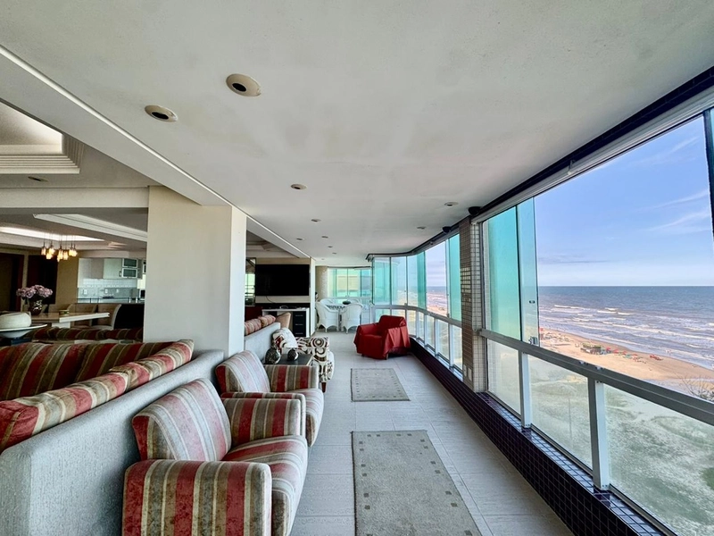 Apartamento com 4 dormitórios na beira mar em Capão da Canoa: 18ª foto da galeria de imagens do imóvel