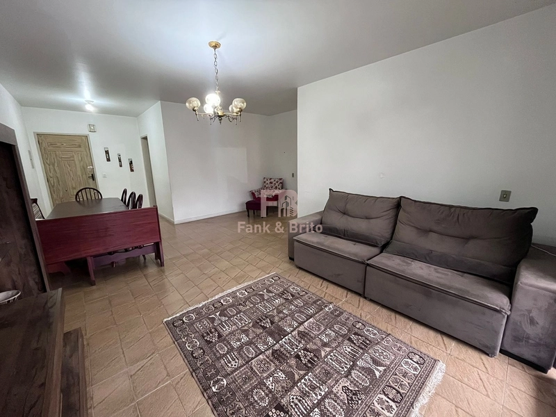 Apartamento de frente, mobiliado, junto a Praça dos Camelôs: 5ª foto da galeria de imagens do imóvel