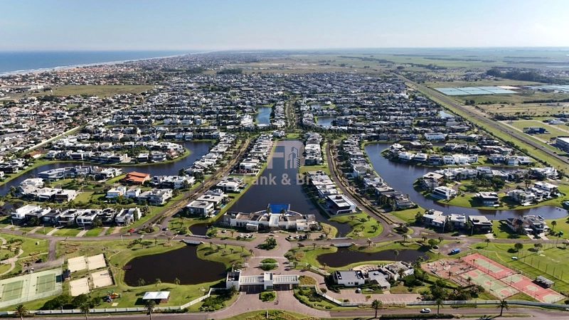 SOBRADO A VENDA NO CONDOMINO FECHADO ENSEADA EM XANGRI-LÁ: 2ª foto da galeria de imagens do imóvel