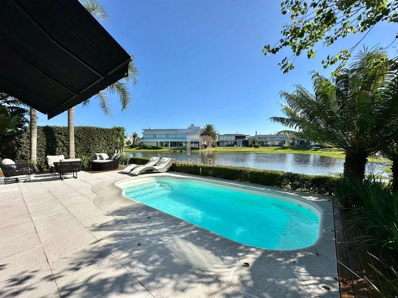 SOBRADO A VENDA NO CONDOMINO FECHADO ENSEADA EM XANGRI-LÁ: 25ª foto da galeria de imagens do imóvel