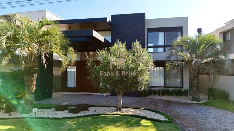 SOBRADO A VENDA NO CONDOMINO FECHADO ENSEADA EM XANGRI-LÁ: 1ª foto da galeria de imagens do imóvel