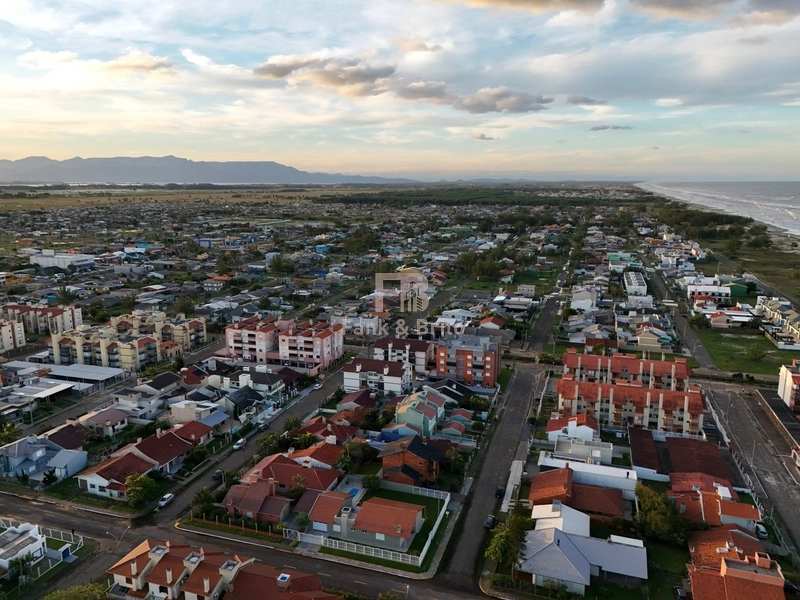 CASA A VENDA EM CAPÃO NOVO: 3ª foto da galeria de imagens do imóvel