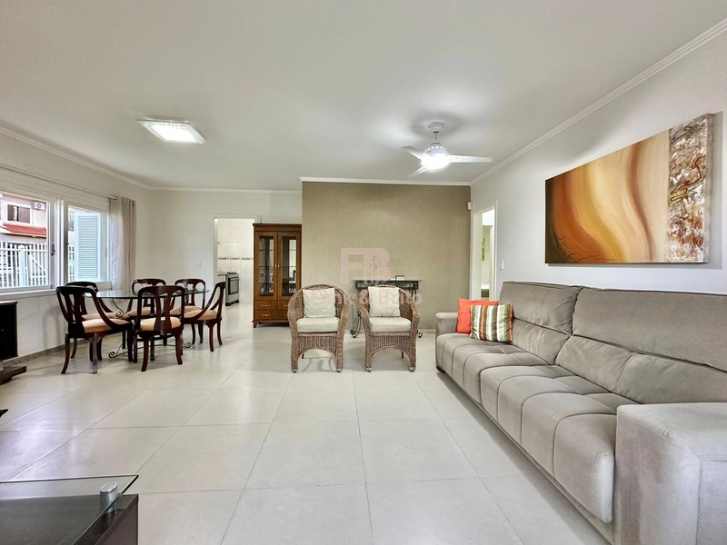 CASA A VENDA EM CAPÃO NOVO: 11ª foto da galeria de imagens do imóvel