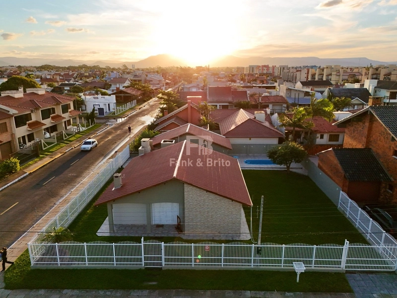 CASA A VENDA EM CAPÃO NOVO: 5ª foto da galeria de imagens do imóvel