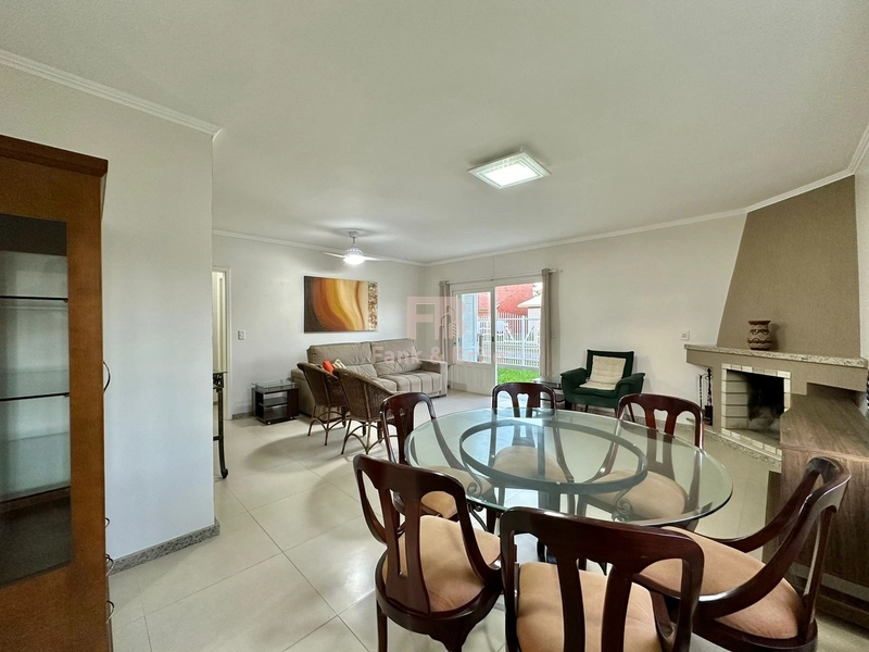 CASA A VENDA EM CAPÃO NOVO: 13ª foto da galeria de imagens do imóvel