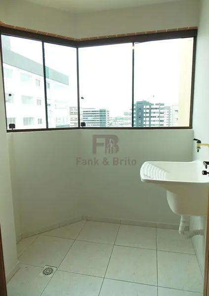 DOIS DORMITÓRIOS MOBILIADO UMA QUADRA DO MAR: 13ª foto da galeria de imagens do imóvel