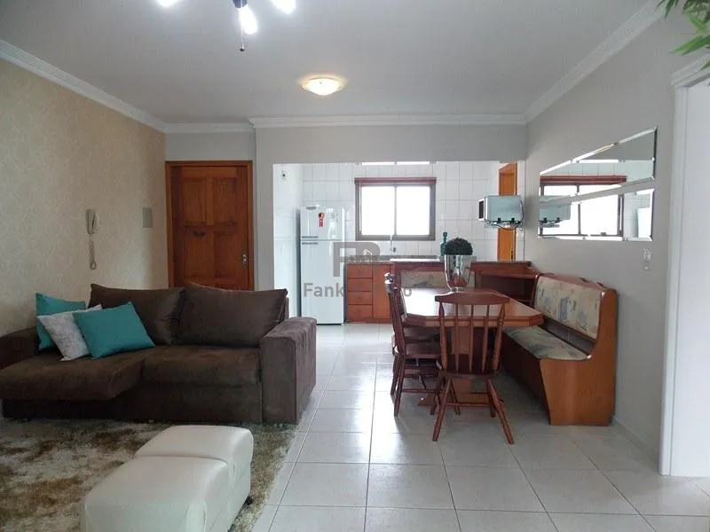 DOIS DORMITÓRIOS MOBILIADO UMA QUADRA DO MAR: 6ª foto da galeria de imagens do imóvel