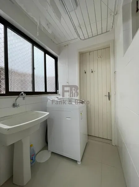 VENDE APARTAMENTO TRÊS DORMITÓRIOS NO CENTRO: 11ª foto da galeria de imagens do imóvel
