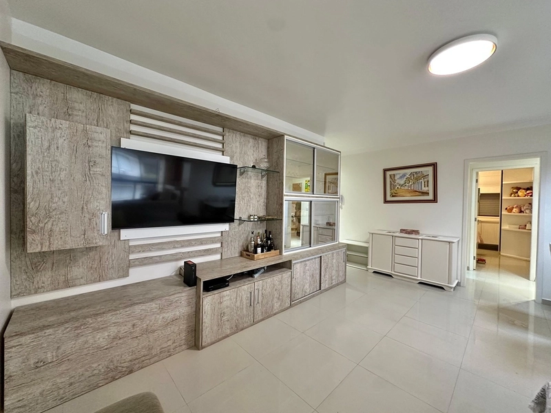 VENDE APARTAMENTO TRÊS DORMITÓRIOS NO CENTRO: 18ª foto da galeria de imagens do imóvel
