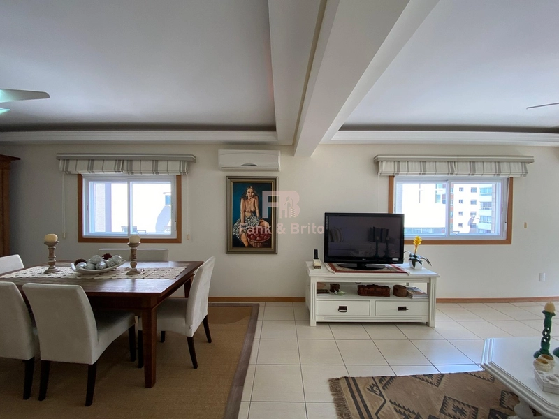 FRENTE UBIRAJARA.: 9ª foto da galeria de imagens do imóvel