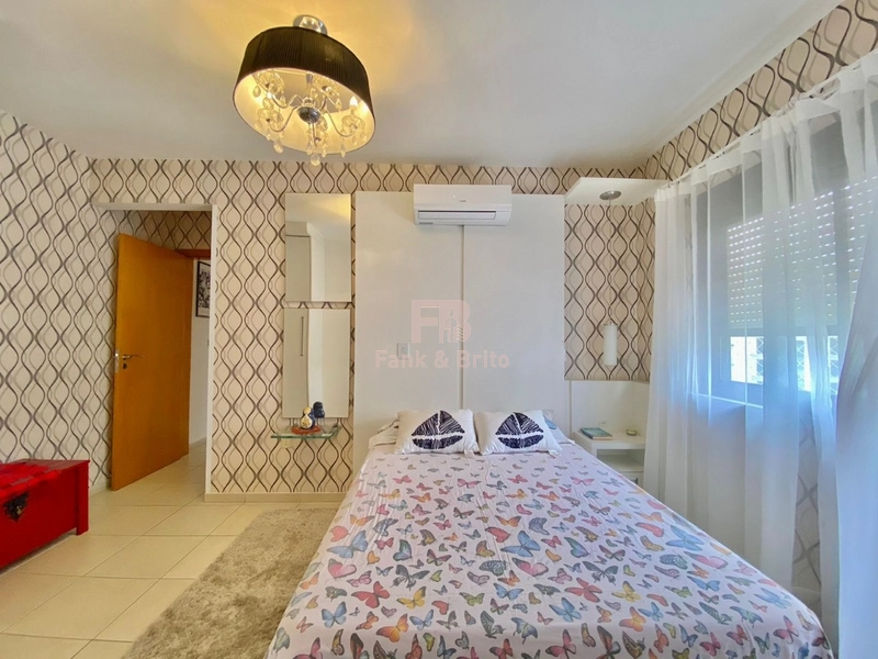 Sacada de frente para Avenida: 17ª foto da galeria de imagens do imóvel