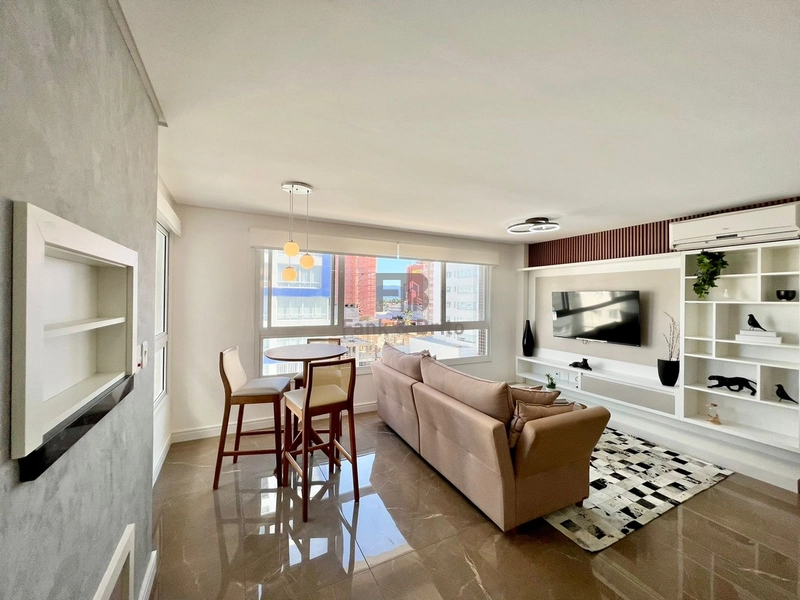 APARTAMENTO A VENDA A DUAS QUADRAS DO MAR: 7ª foto da galeria de imagens do imóvel