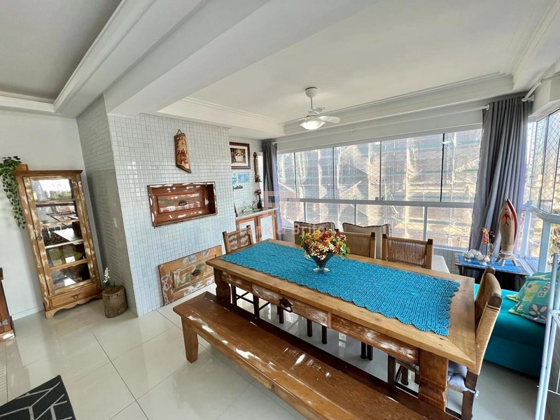 Sacada de frente com vista mar: 2ª foto da galeria de imagens do imóvel