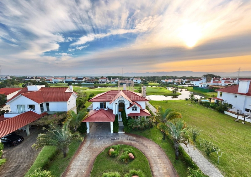 CASA A VENDA EM CONDOMÍNIO FECHADO: 2ª foto da galeria de imagens do imóvel