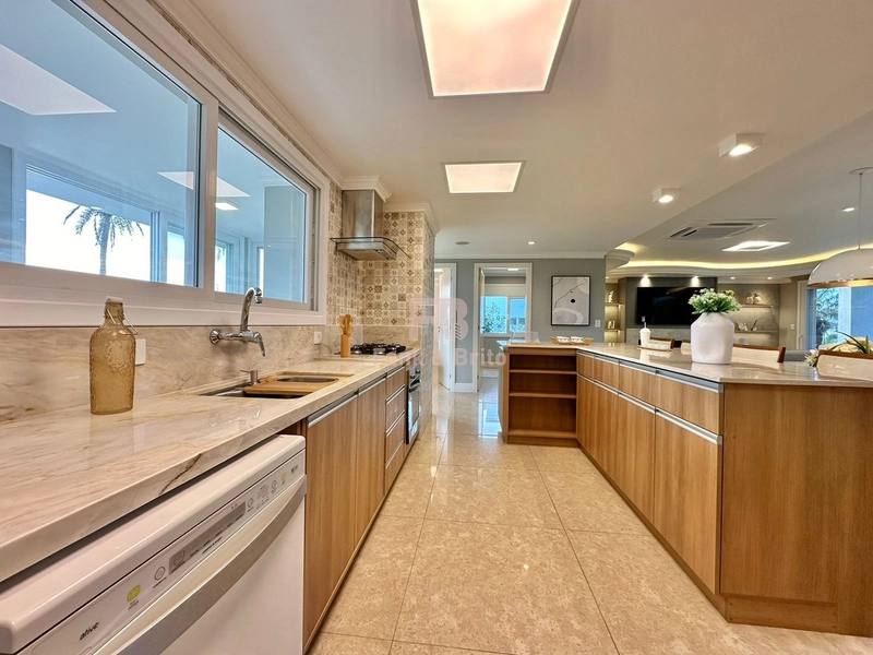 CASA A VENDA EM CONDOMÍNIO FECHADO: 13ª foto da galeria de imagens do imóvel