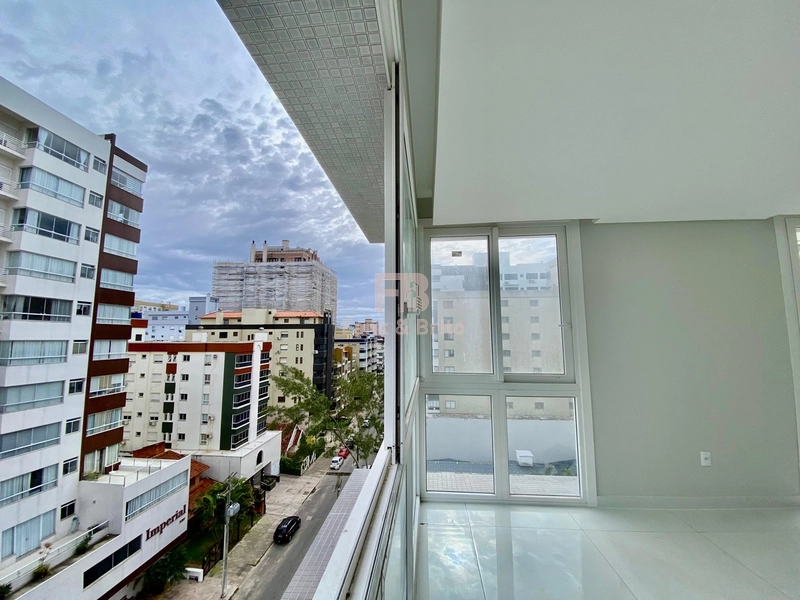 Apartamento com 3 dormitórios à venda em Capão da Canoa.: 1ª foto da galeria de imagens do imóvel