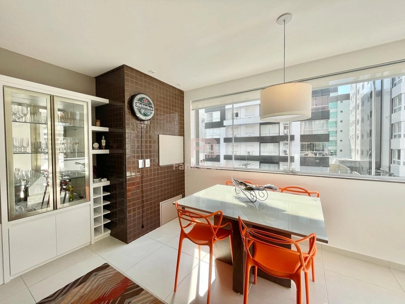 OPORTUNIDADE UNICA A UMA QUADRA DO MAR: 1ª foto da galeria de imagens do imóvel