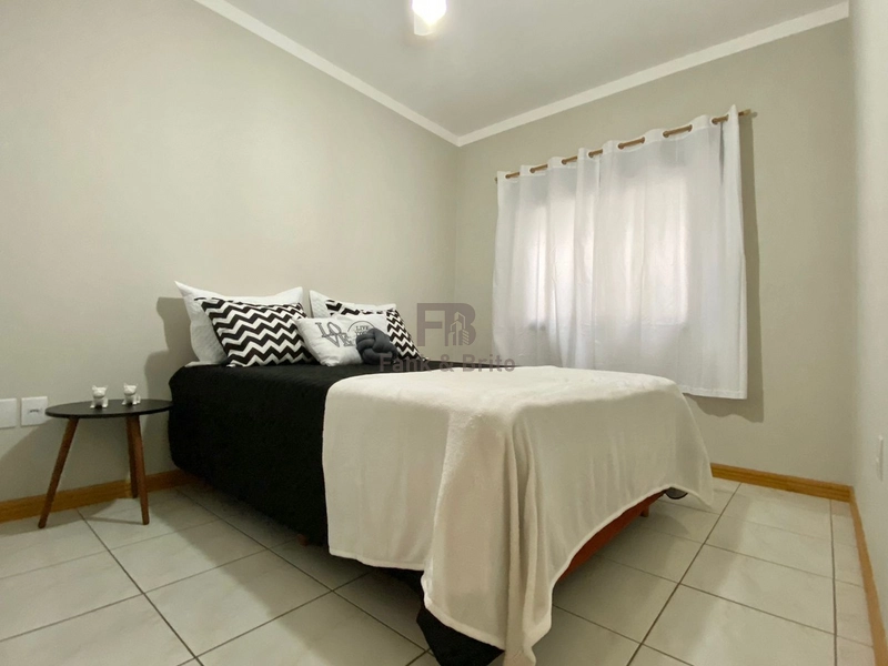 APARTAMENTO DOIS DORMITÓRIOS PERTO DO MAR E NA AVENIDA: 11ª foto da galeria de imagens do imóvel