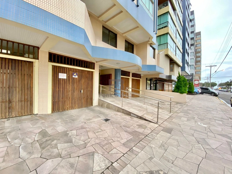 APARTAMENTO DOIS DORMITÓRIOS PERTO DO MAR E NA AVENIDA: 15ª foto da galeria de imagens do imóvel