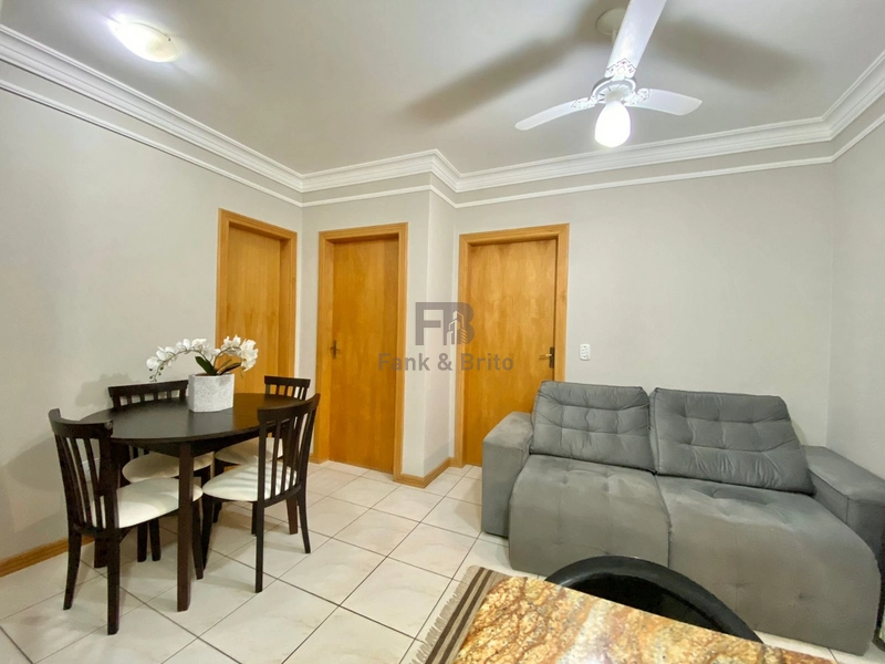 APARTAMENTO DOIS DORMITÓRIOS PERTO DO MAR E NA AVENIDA: 5ª foto da galeria de imagens do imóvel