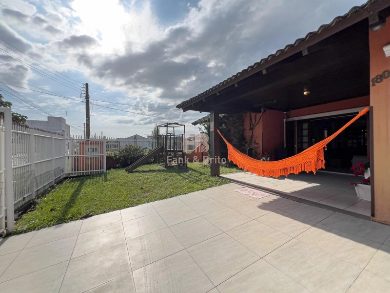 Casa dos Sonhos a Passos do Mar, na Zona Nova em Capão da Canoa: 4ª foto da galeria de imagens do imóvel