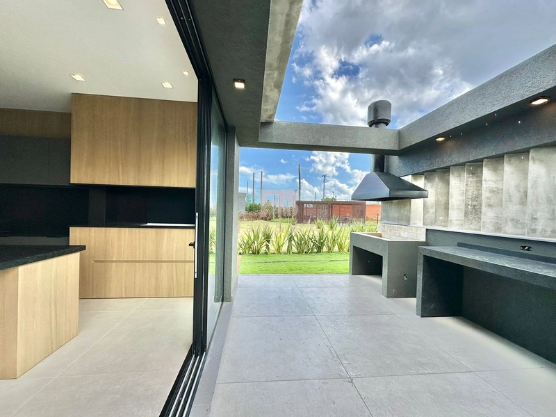 SOBRADO A VENDA EM CONDOMINIO FECHADO EM XANGRILA: 39ª foto da galeria de imagens do imóvel