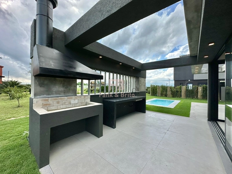 SOBRADO A VENDA EM CONDOMINIO FECHADO EM XANGRILA: 34ª foto da galeria de imagens do imóvel