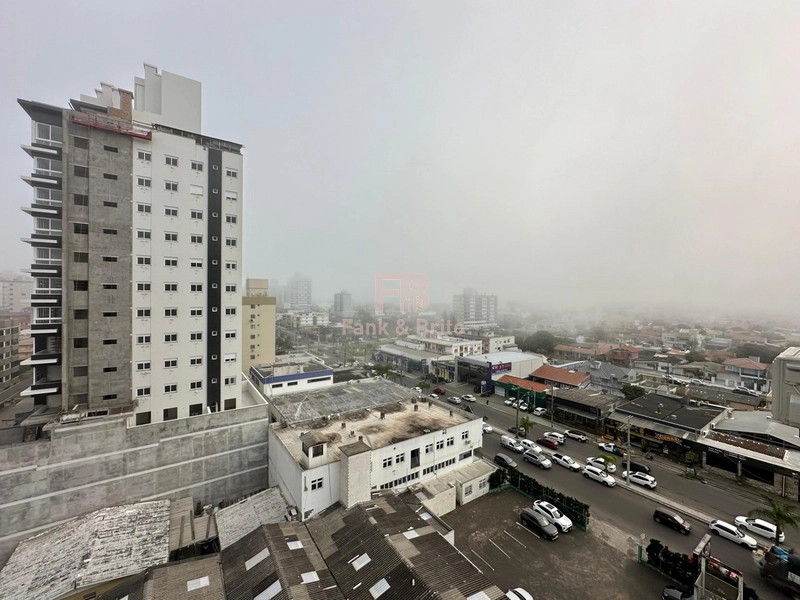 APARTAMENTO FINAMENTE MOBILIADO E DECORADO AOS PÉS DA PRAÇA: 27ª foto da galeria de imagens do imóvel