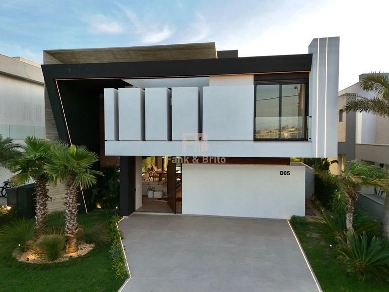 CASA À VENDA BEIRA LAGO CONDOMÍNIO SENSE: 2ª foto da galeria de imagens do imóvel