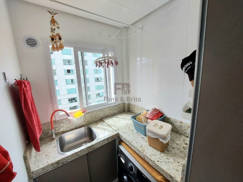 APARTAMENTO A VENDA FRENTE PRAÇA: 3ª foto da galeria de imagens do imóvel