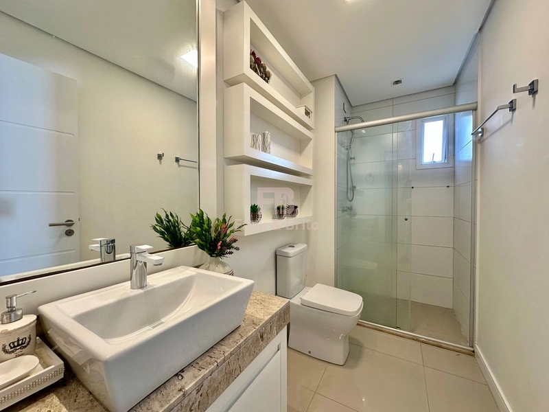 03 dormitórios com vista mar.: 19ª foto da galeria de imagens do imóvel