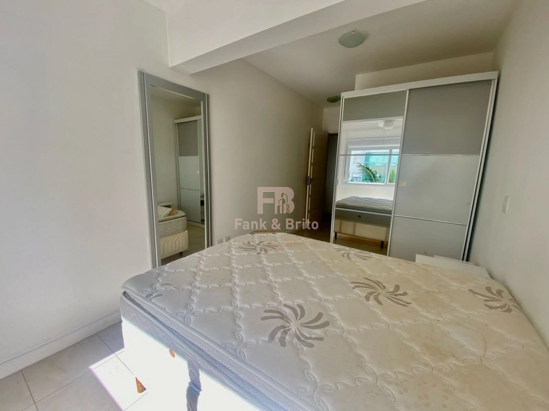 Dois dormitórios a uma quadra do mar: 6ª foto da galeria de imagens do imóvel