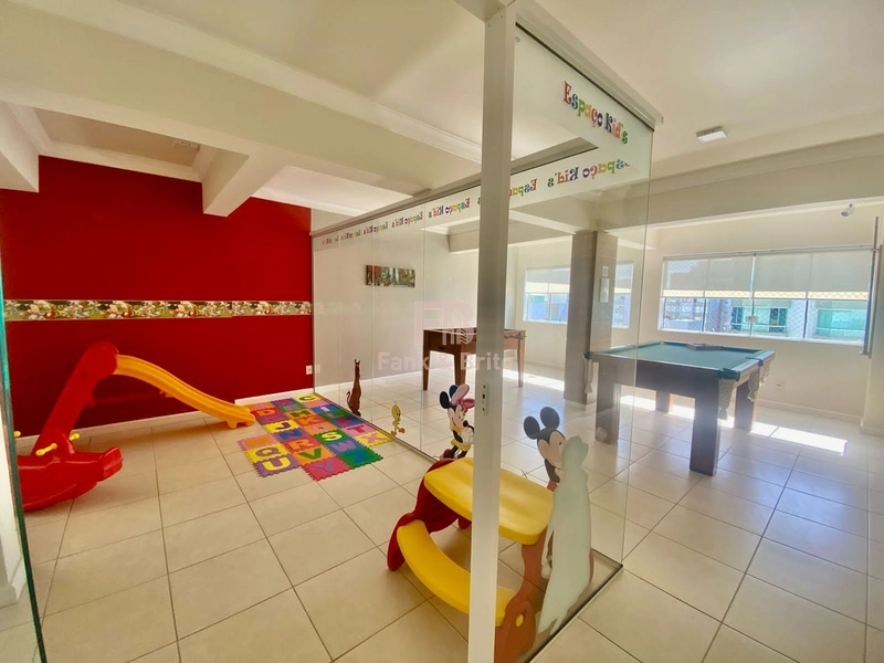 Dois dormitórios a uma quadra do mar: 20ª foto da galeria de imagens do imóvel