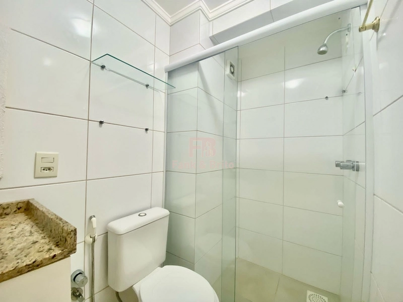 Dois dormitórios a uma quadra do mar: 11ª foto da galeria de imagens do imóvel