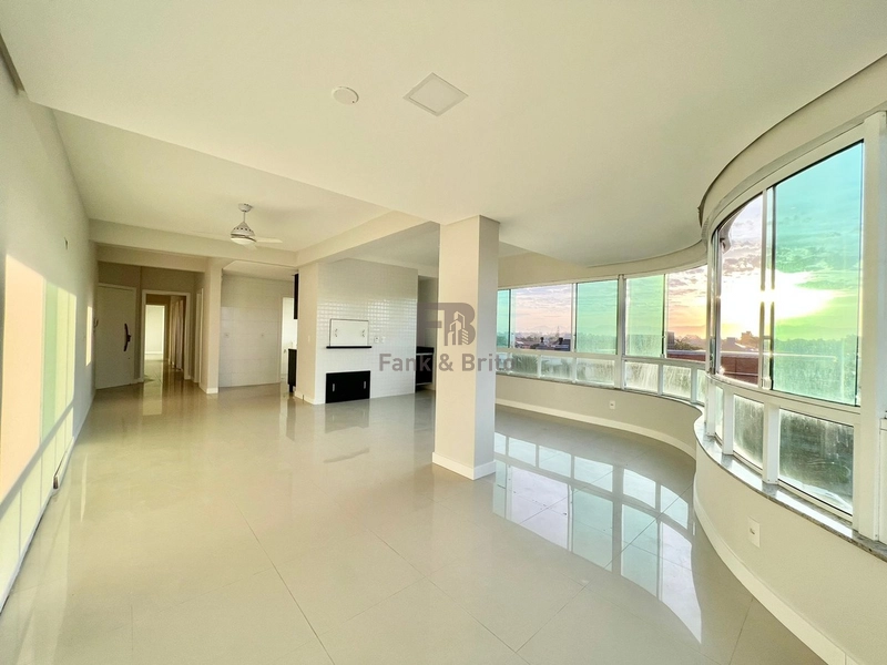 APARTAMENTO 3DORMITÓRIOS COM VISTA LIBERADA PARA AVENIDA: 2ª foto da galeria de imagens do imóvel