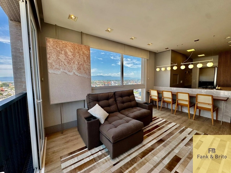 VENDE APARTAMENTO AMPLO COM VISTA PRAÇA E MAR: 7ª foto da galeria de imagens do imóvel