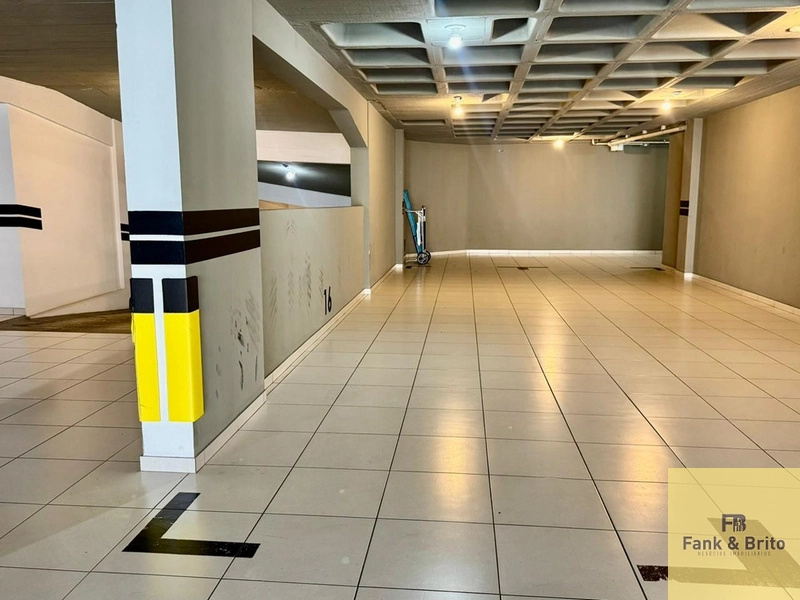 VENDE APARTAMENTO AMPLO COM VISTA PRAÇA E MAR: 31ª foto da galeria de imagens do imóvel