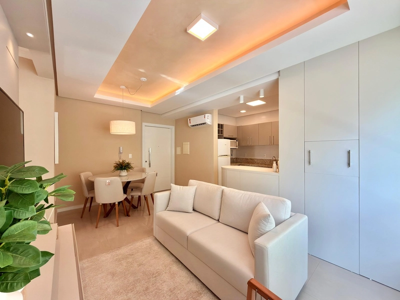 Apartamento à venda próximo ao mar e próximo a praça!: 3ª foto da galeria de imagens do imóvel