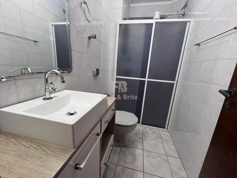 Junto ao Centro e praça Flavio Boianovski!: 15ª foto da galeria de imagens do imóvel