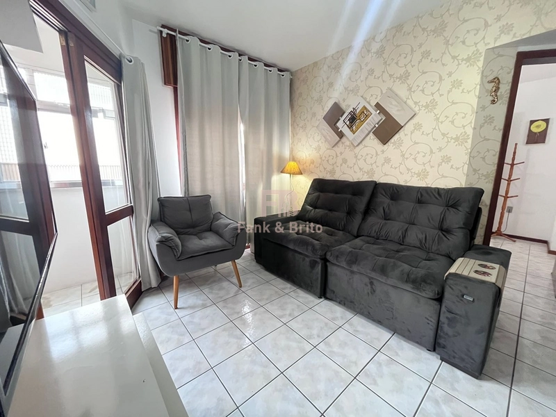 Junto ao Centro e praça Flavio Boianovski!: 8ª foto da galeria de imagens do imóvel