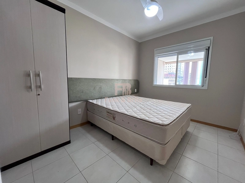 APARTAMENTO COM VISTA PARA A PRAÇA, POUCAS QUADRAS DO MAR!: 13ª foto da galeria de imagens do imóvel