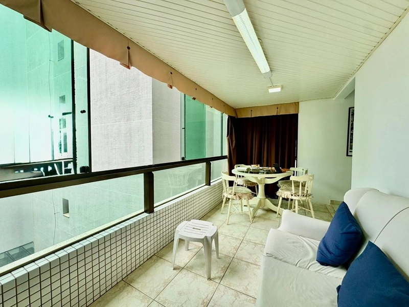 APARTAMENTO MOBILIADO A UMA QUADRA DO MAR: 19ª foto da galeria de imagens do imóvel