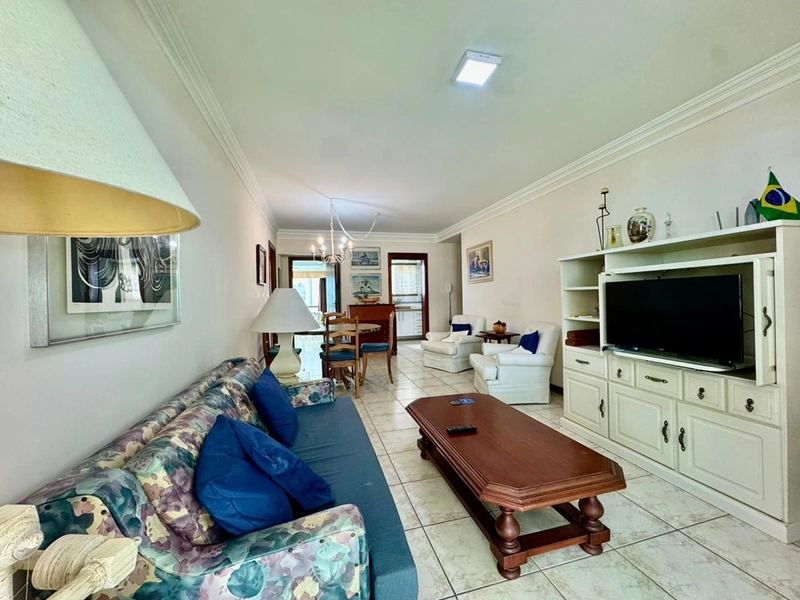 APARTAMENTO MOBILIADO A UMA QUADRA DO MAR: 5ª foto da galeria de imagens do imóvel