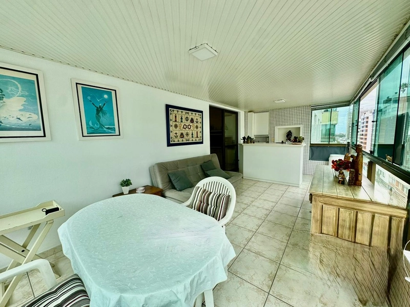 APARTAMENTO MOBILIADO A UMA QUADRA DO MAR: 27ª foto da galeria de imagens do imóvel