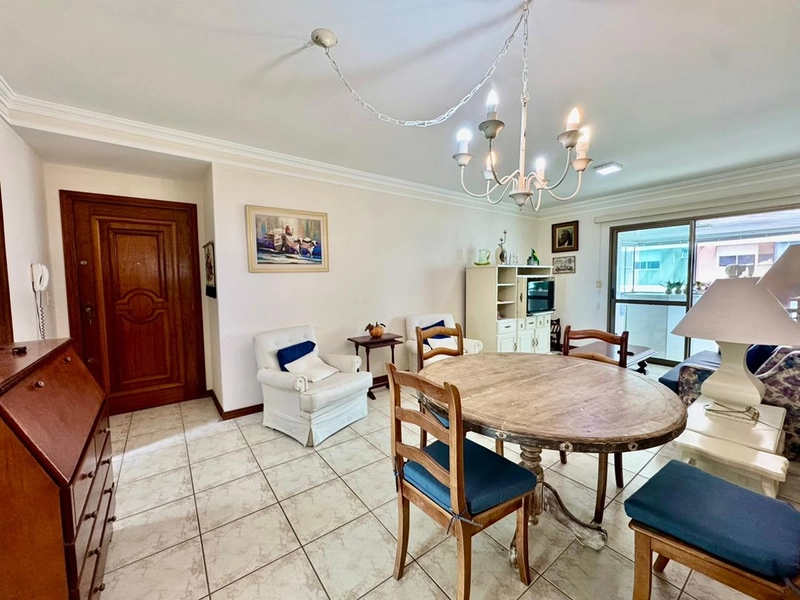 APARTAMENTO MOBILIADO A UMA QUADRA DO MAR: 8ª foto da galeria de imagens do imóvel