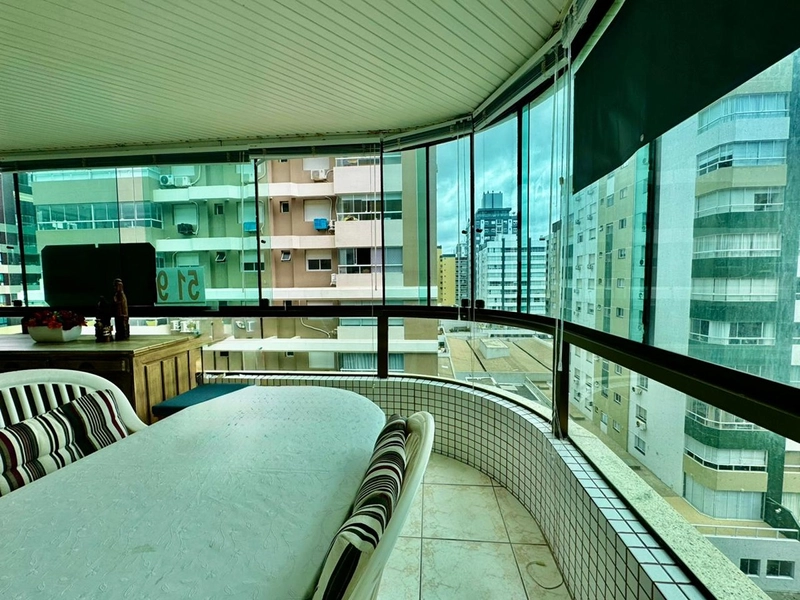 APARTAMENTO MOBILIADO A UMA QUADRA DO MAR: 26ª foto da galeria de imagens do imóvel