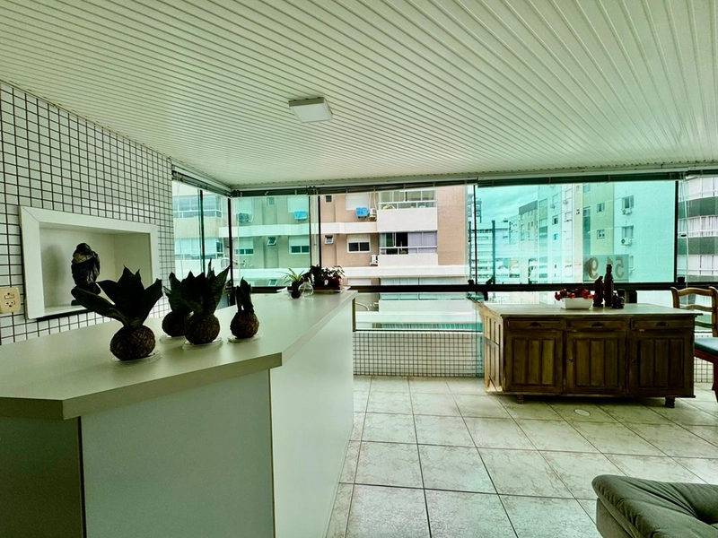 APARTAMENTO MOBILIADO A UMA QUADRA DO MAR: 22ª foto da galeria de imagens do imóvel