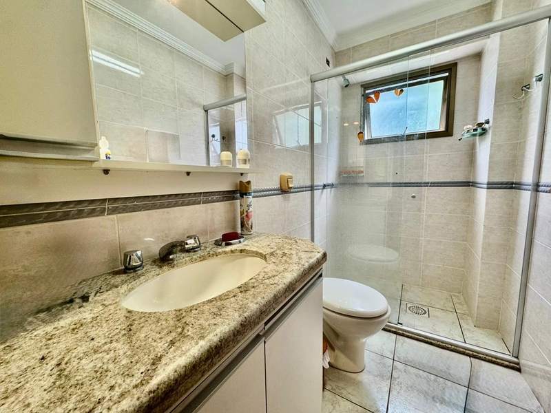 APARTAMENTO MOBILIADO A UMA QUADRA DO MAR: 38ª foto da galeria de imagens do imóvel