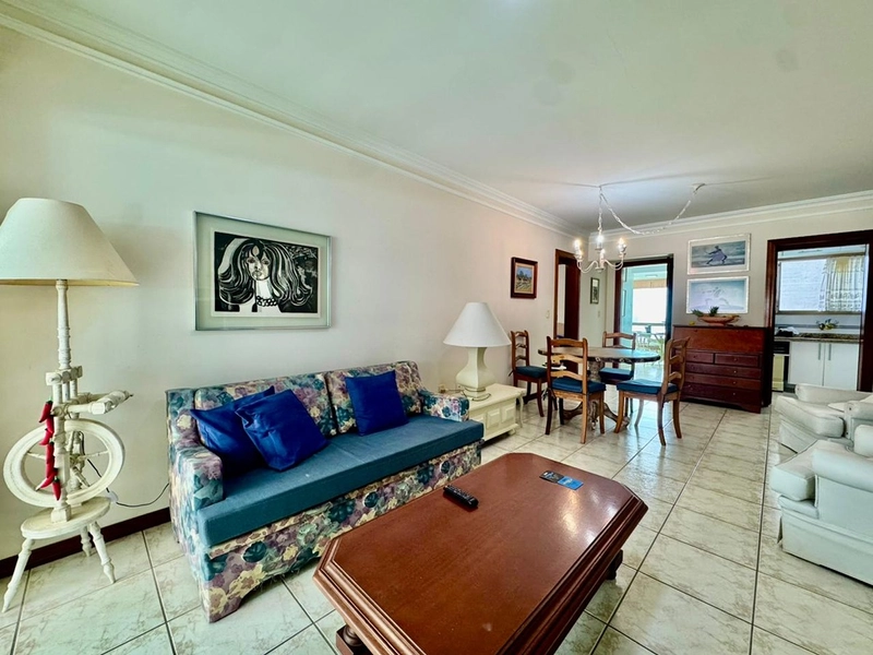 APARTAMENTO MOBILIADO A UMA QUADRA DO MAR: 3ª foto da galeria de imagens do imóvel